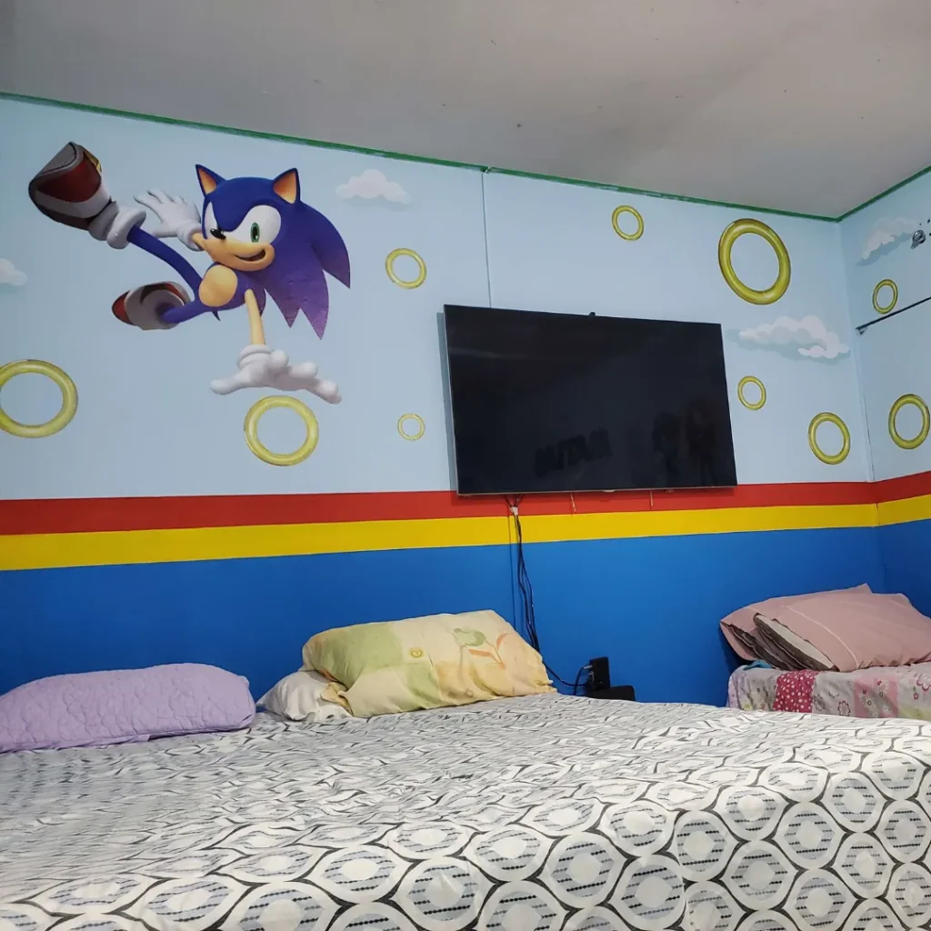 pared con decoración temática de videojuegos